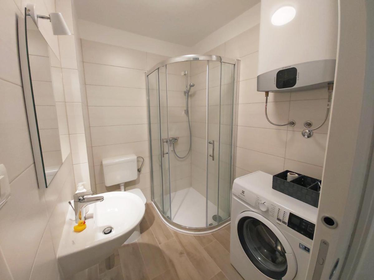 Green City Point Apartment プーラ エクステリア 写真