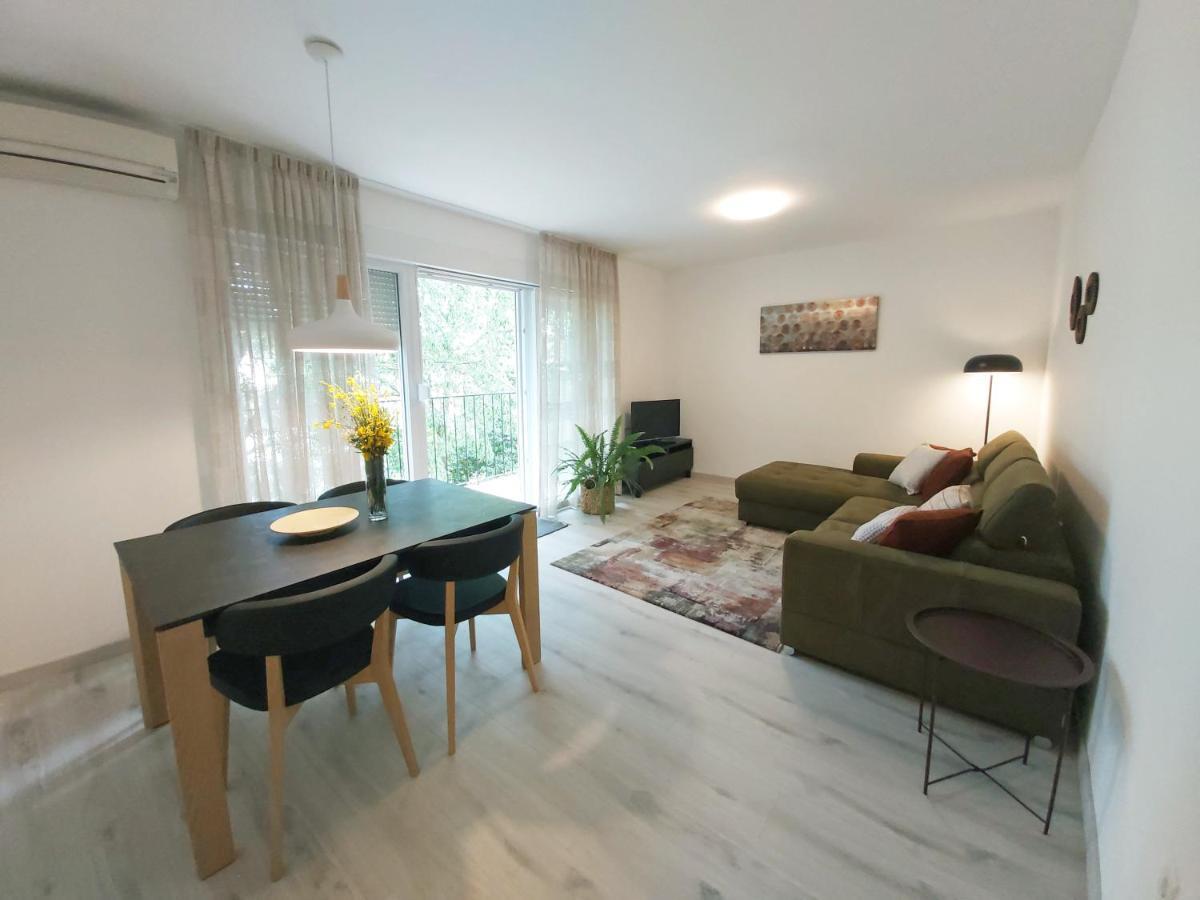 Green City Point Apartment プーラ エクステリア 写真